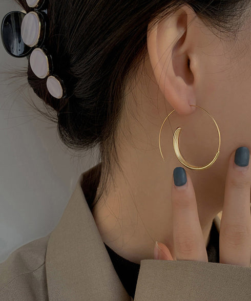 大ぶり マット フープピアス  韓国風 レディース サークル シンプル おしゃれ 上品 アクセサリー ゴールド きれいめ 耳飾り 両耳 韓国ファッション 98XIJIN-001